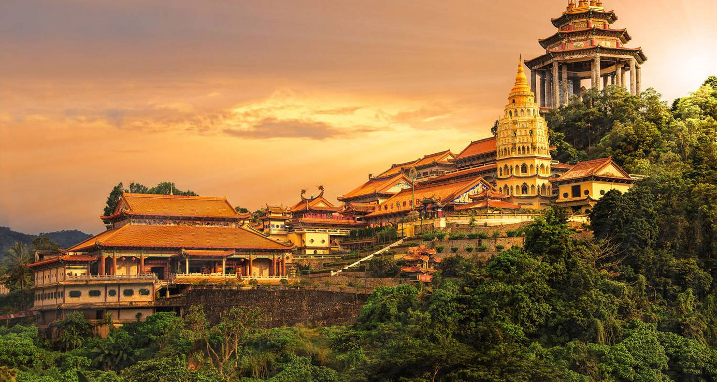 From Towers to Tranquility: A Malaysian Luxury Escape