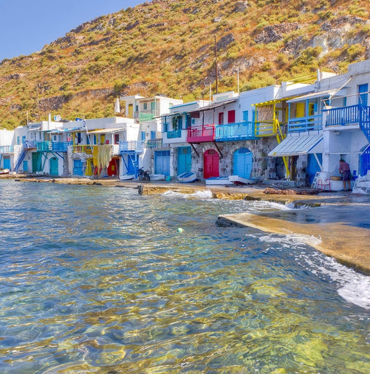 Paros, Naxos, Santorini & Milos with Guided Tours - Premium