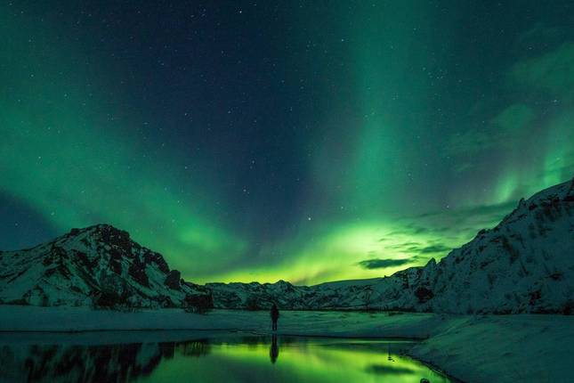 Finland Highlights & Arctic Adventure with Northern Lights & Glass Igloo