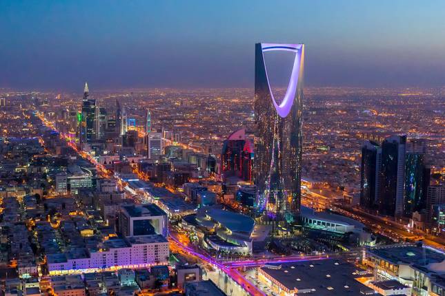 Arabian Classics and Persian Gulf Treasures in Abu Dhabi