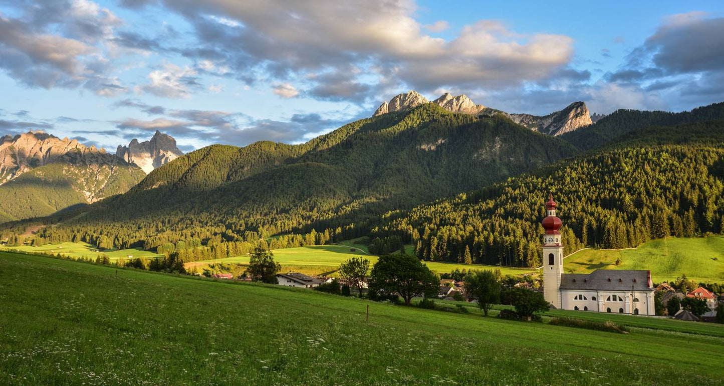 Classic Dolomites Hikes - Premium Adventure