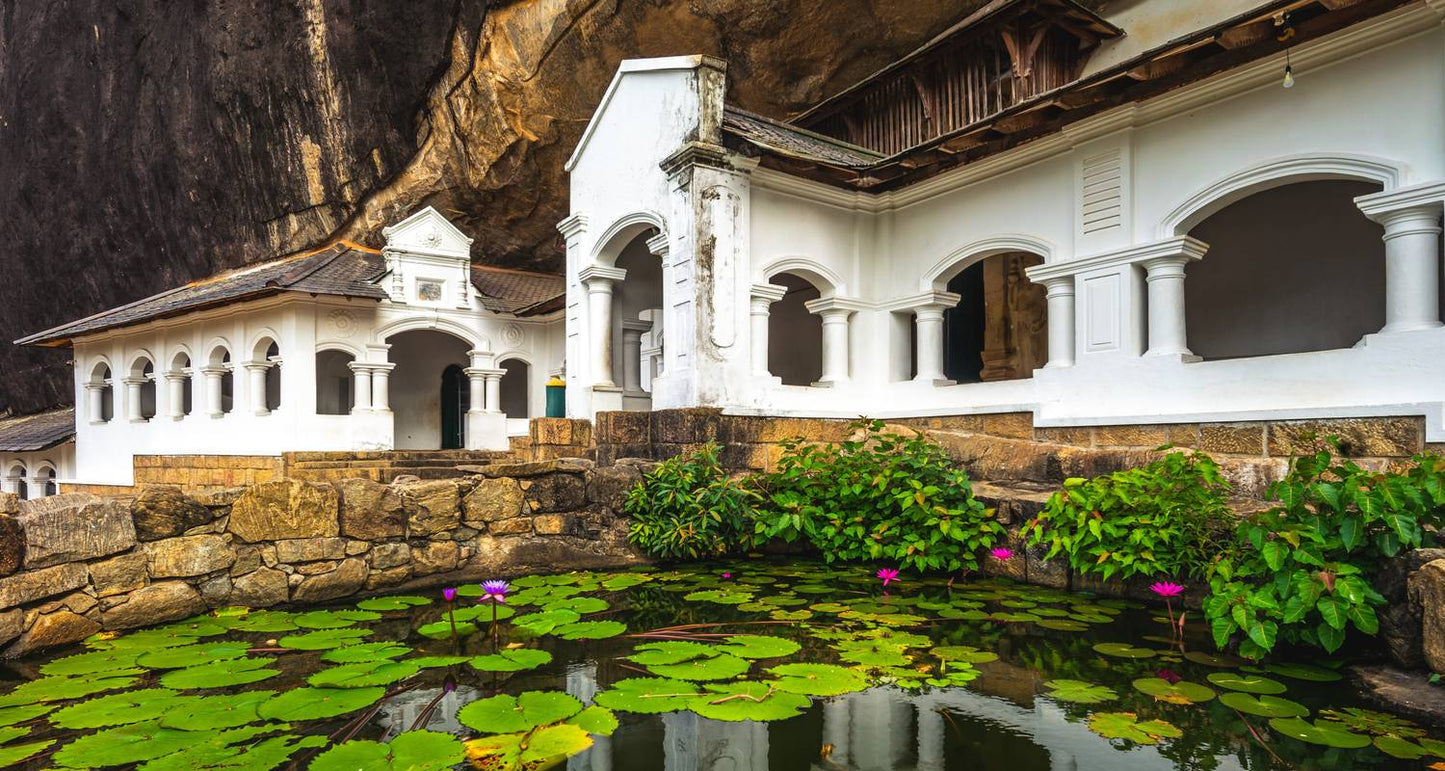 Discover the Best of Sri Lanka: From Coastal Beauty to Cultural Marvels" "Luxury Package "