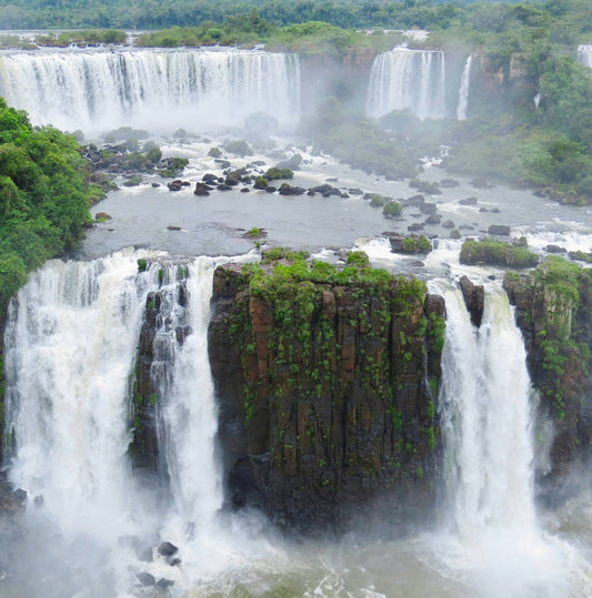 City & Jungle: Buenos Aires and Iguazú Falls