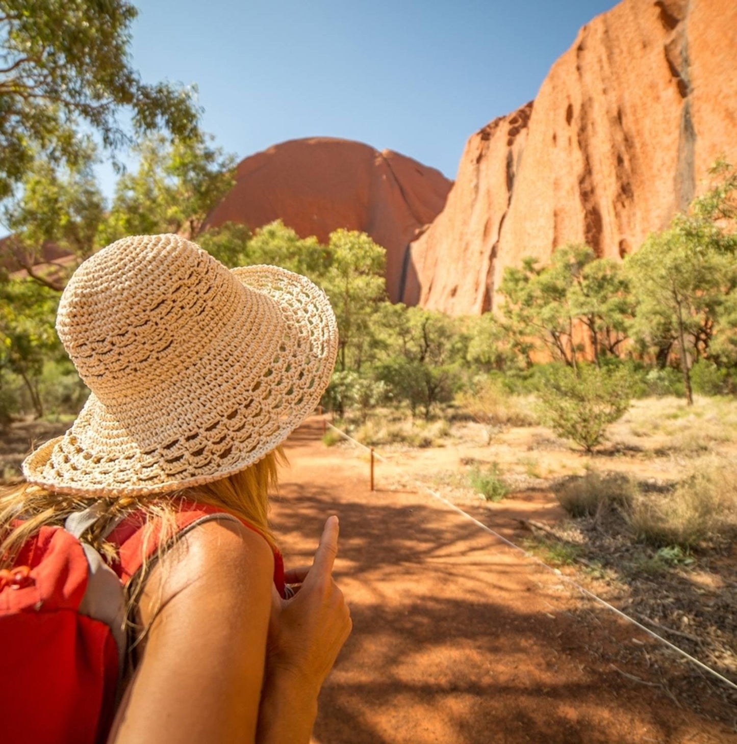 Sydney, Alice Springs, Uluru & Cairns Tour