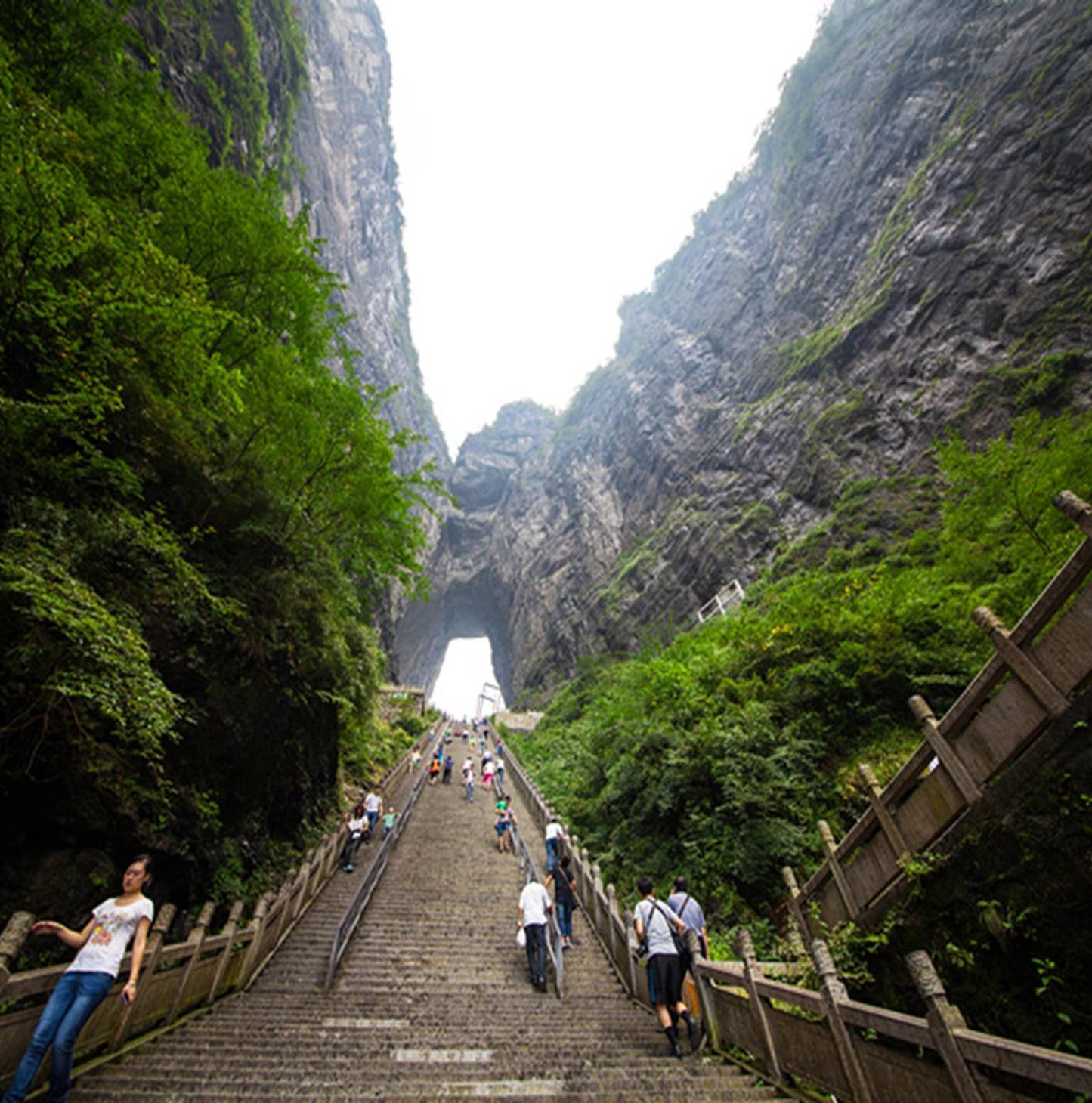 14D China Group Tour: Giant Pandas & Zhangjiajie Avatar Mountains