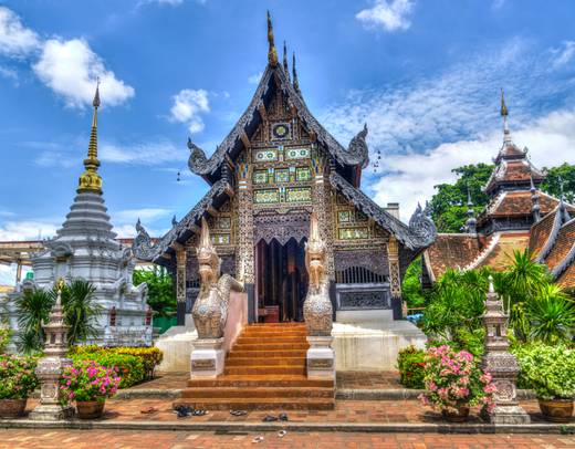5 Days Exploring Thailand's Floating Markets And Temples
