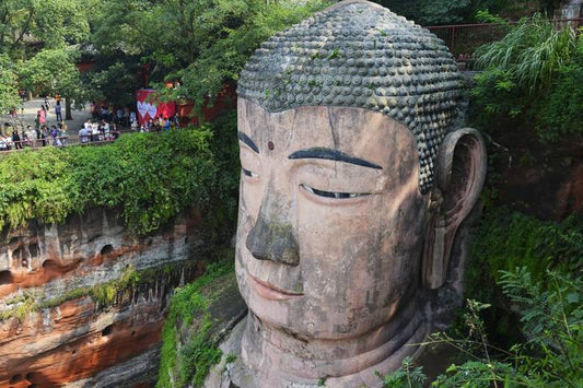 Sichuan Discovery 10D: Chengdu, Panda Base, Jiuzhaigou, Jianmen, Langzhong, Leshan, Mt Emei