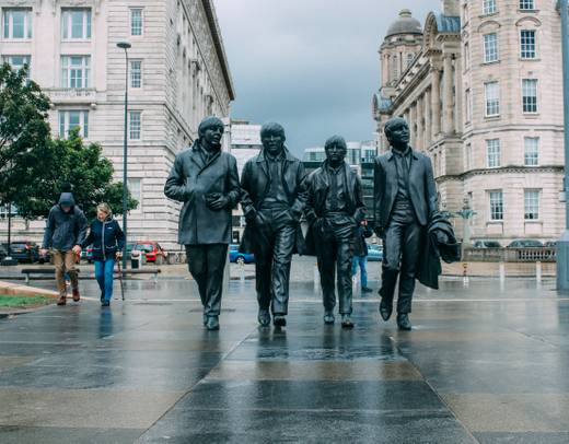 Touring Southern England with London