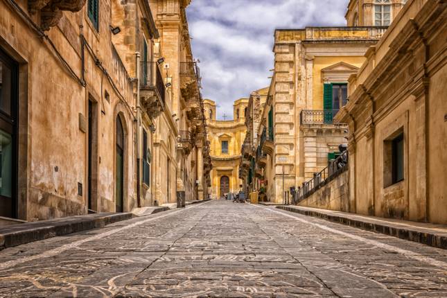 Sicilian Landscapes: Catania-Catania (8 days/7 nights)