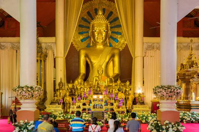 5 Days Exploring Thailand's Floating Markets And Temples