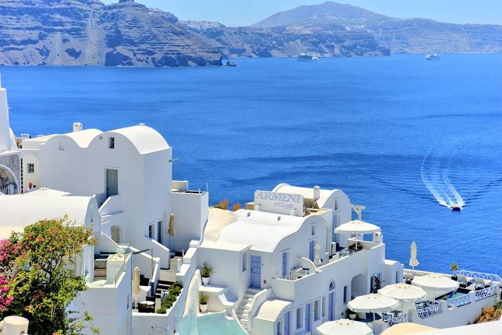10 Day Tour in Mykonos, Santorini, Naxos to Explore Greek Islands