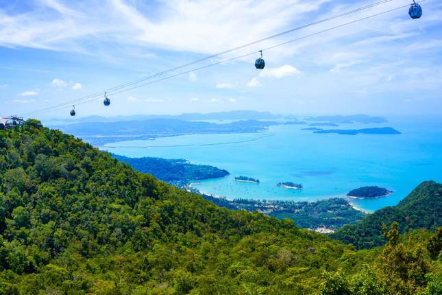 Discover Malaysia: 12 Days in Kuala Lumpur, Cameron Highlands, Penang & Langkawi）