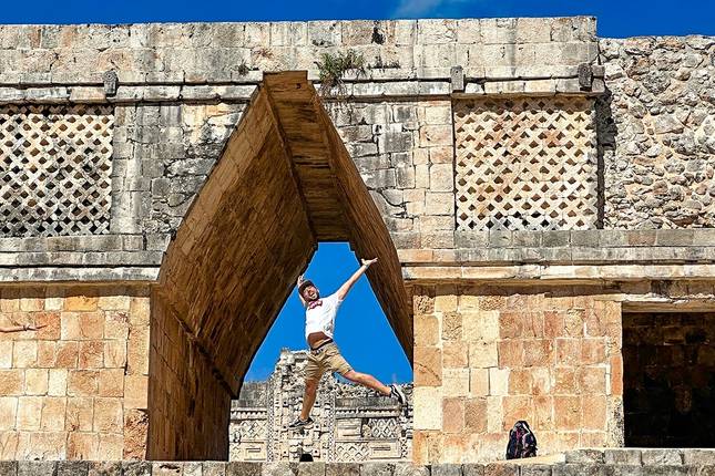 10 Days Customized Mexico Luxury Cancun Holiday, Daily Start
