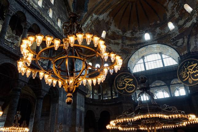 Sacred Pathways: Tracing the Legacy of the Seven Churches 10 Day Tour