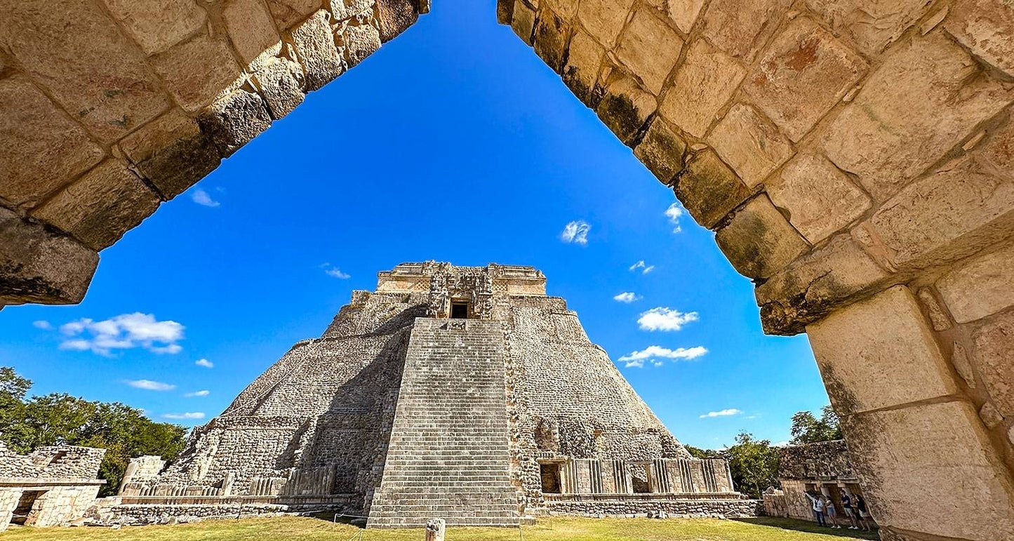 10 Days Customized Mexico Luxury Cancun Holiday, Daily Start