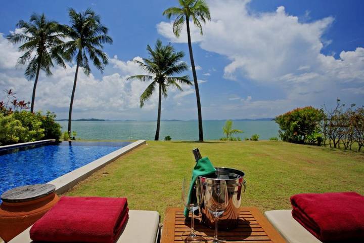 Bangkok & Barcelo Coconut Phuket Retreat – All-Inclusive Package