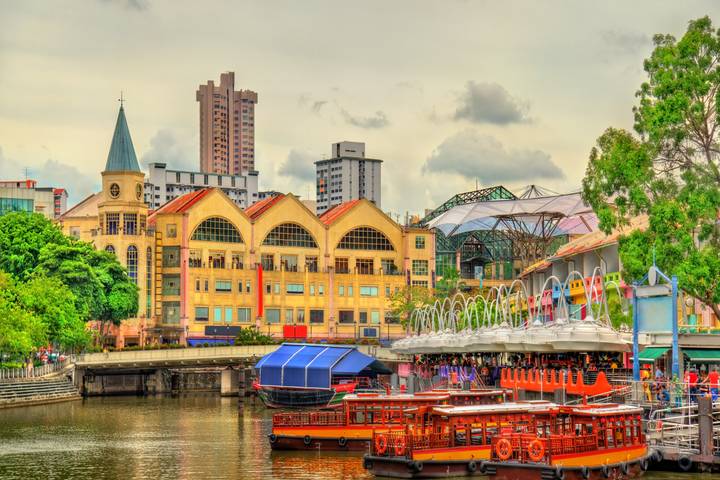 City Lights to Island Vibes: Singapore, Bali & Gili Escape
