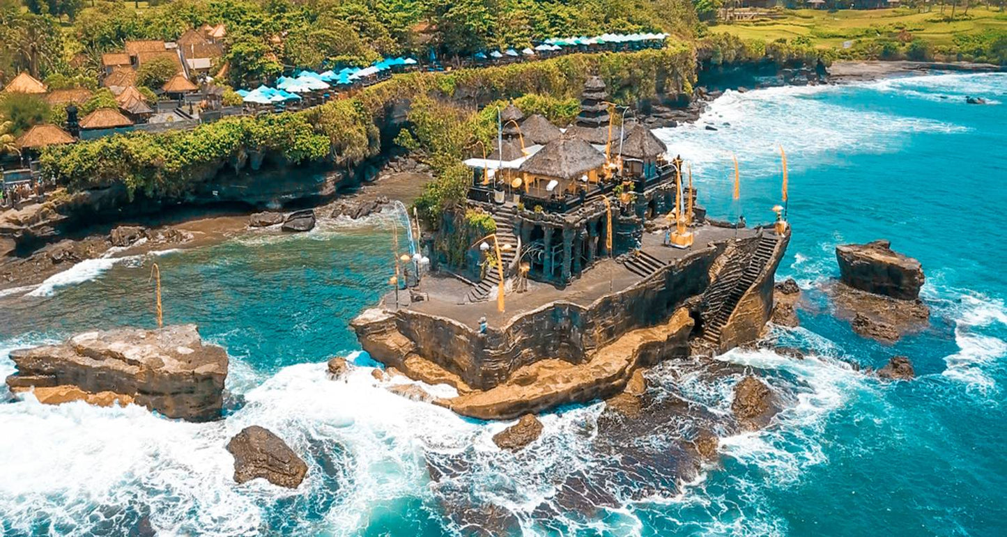 City Lights to Island Vibes: Singapore, Bali & Gili Escape