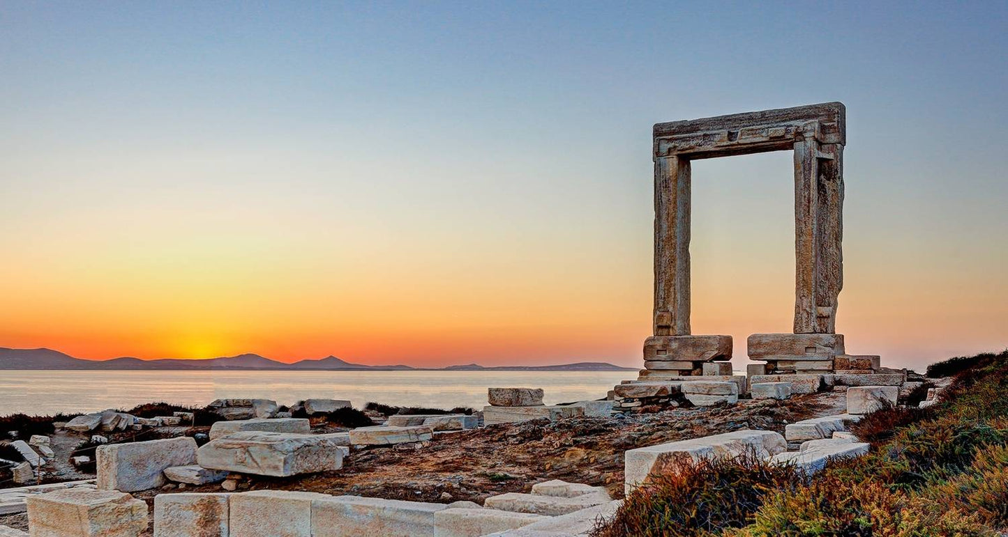 Paros, Naxos, Santorini & Milos with Guided Tours - Premium